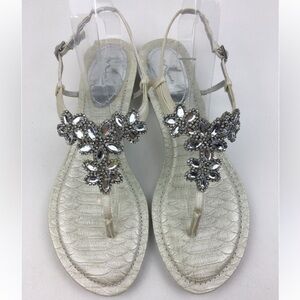 Nina Vintage Keegan Royal Embellished Silver T-Strap Sandals Women’s Size 7.5